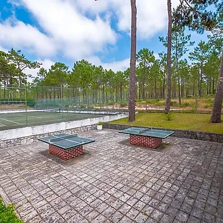 Parque De Campismo Orbitur Valado מלון 3*