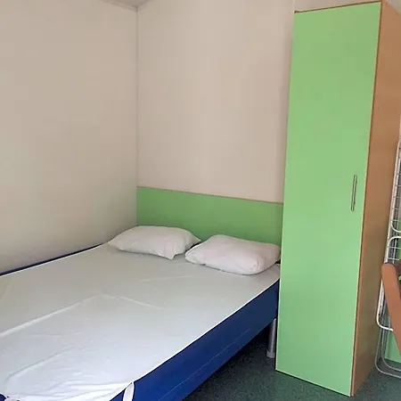 Parque De Campismo Orbitur Valado 3* נאזרה